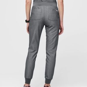 Figs Zamora jogger scrub bottoms in size small 🫶🏼